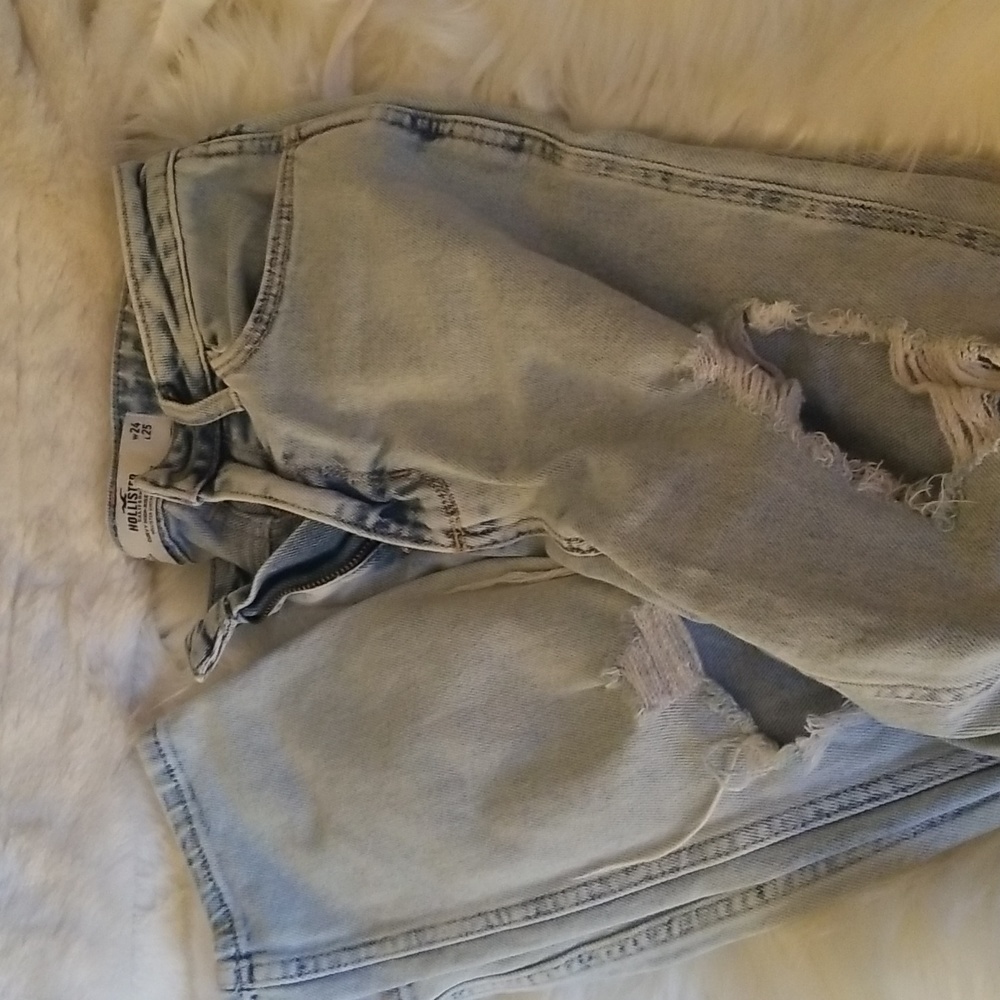 Ladies Hollister Jean's.